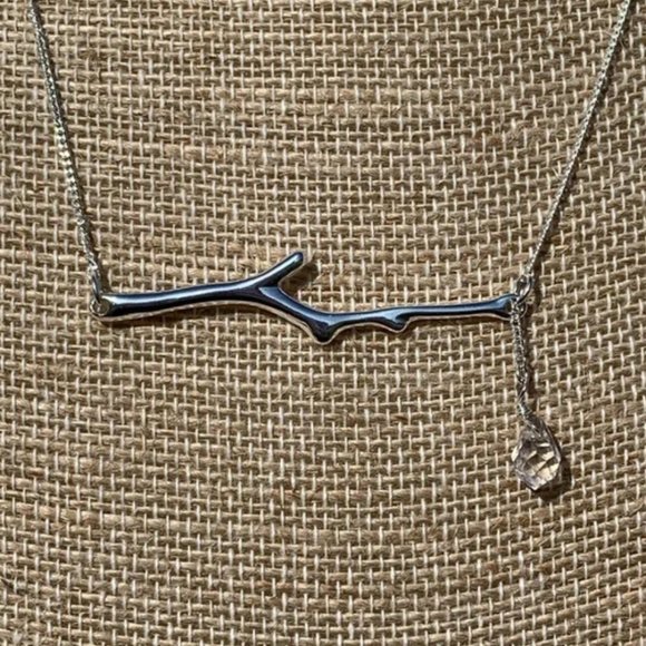 Brand New In Box Chloe + Isabel Silver Signature Branch Delicate Necklace RARE - Picture 7 of 10